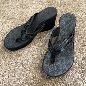 Clark’s wedge sandals size 5